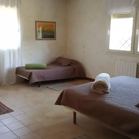 Casa Del Artista アロナ